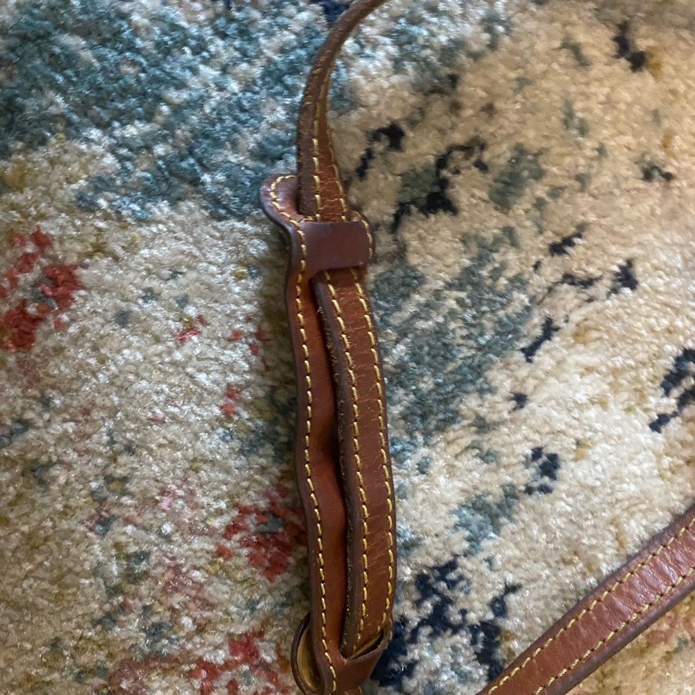 Crossbody - Picture 7 of 9